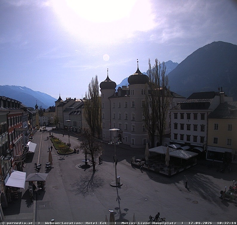 Archiv Foto Webcam Der Marktplatz von Lienz