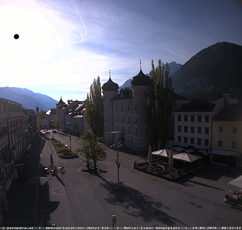 Archiv Foto Webcam Der Marktplatz von Lienz