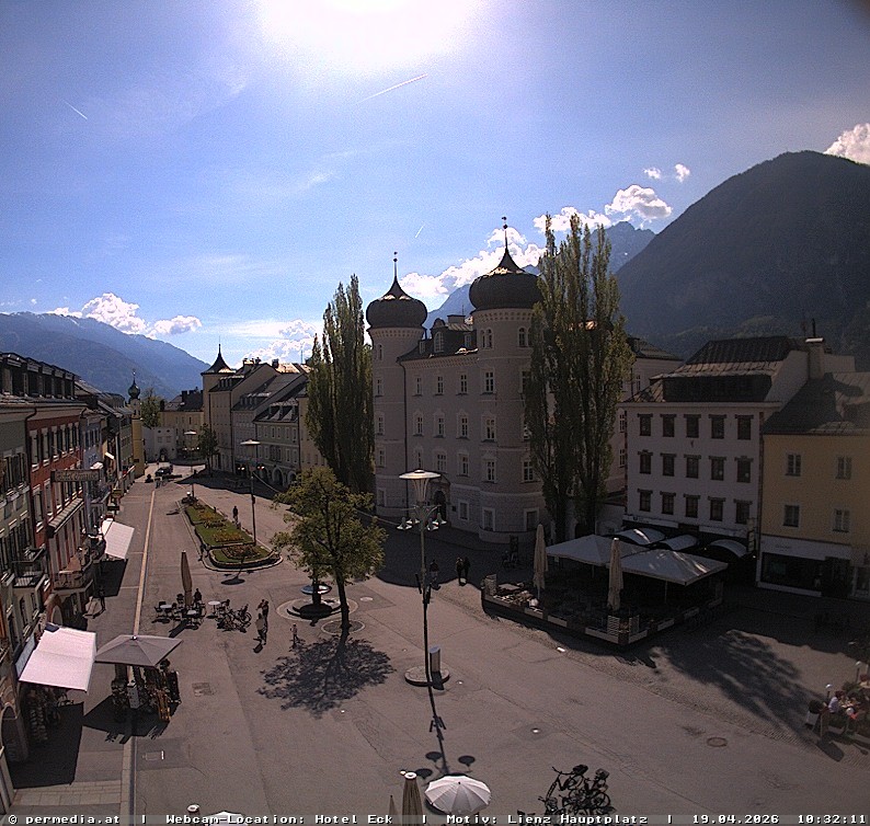 Archiv Foto Webcam Der Marktplatz von Lienz