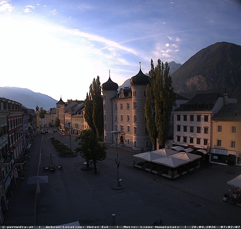Archiv Foto Webcam Der Marktplatz von Lienz