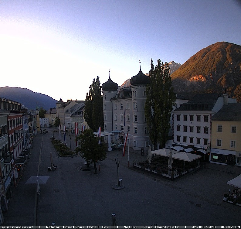 Archiv Foto Webcam Der Marktplatz von Lienz