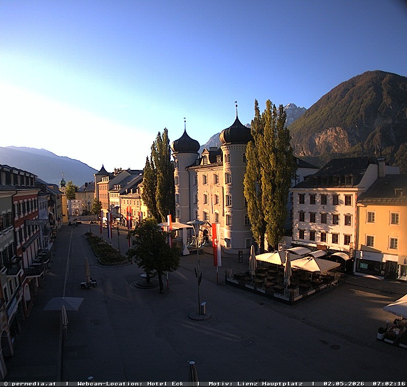Archiv Foto Webcam Der Marktplatz von Lienz