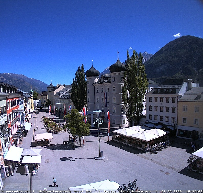 Archiv Foto Webcam Der Marktplatz von Lienz
