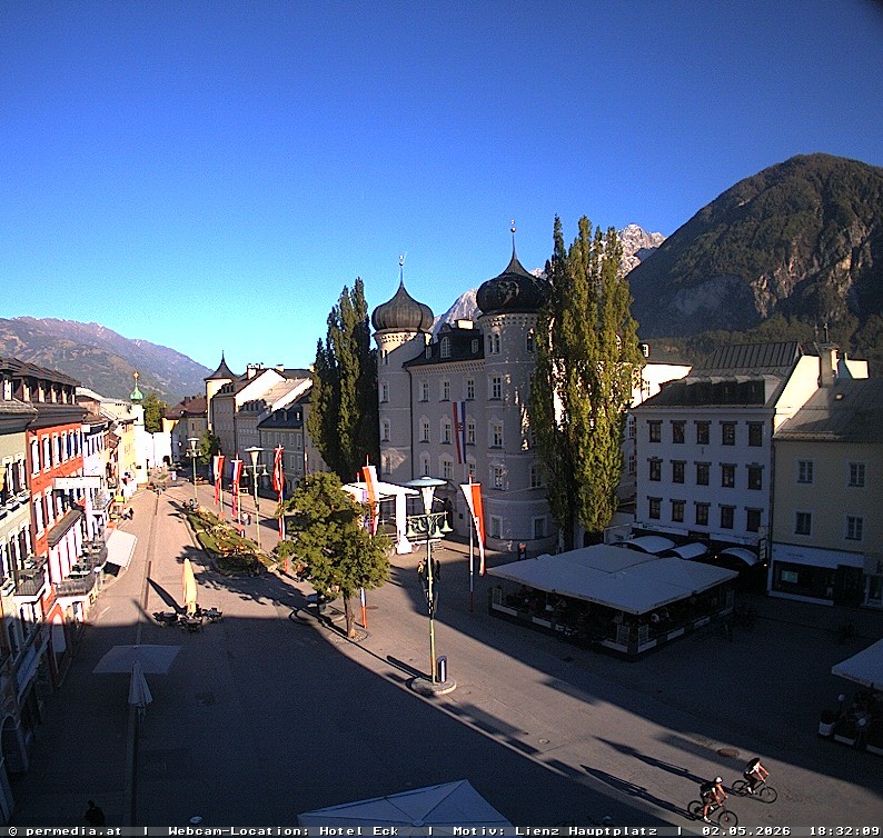 Archiv Foto Webcam Der Marktplatz von Lienz