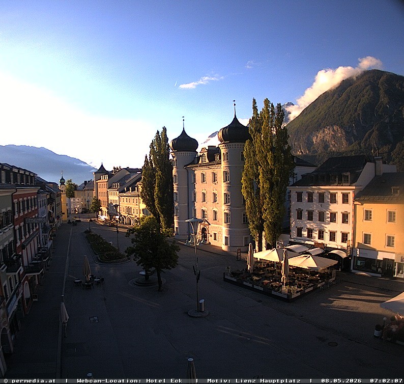 Archiv Foto Webcam Der Marktplatz von Lienz