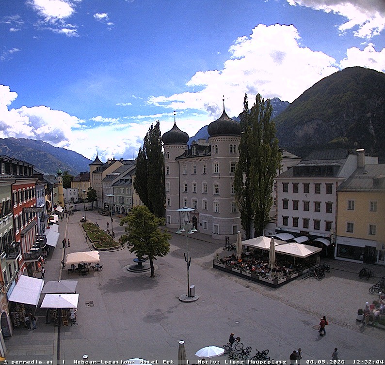 Archiv Foto Webcam Der Marktplatz von Lienz