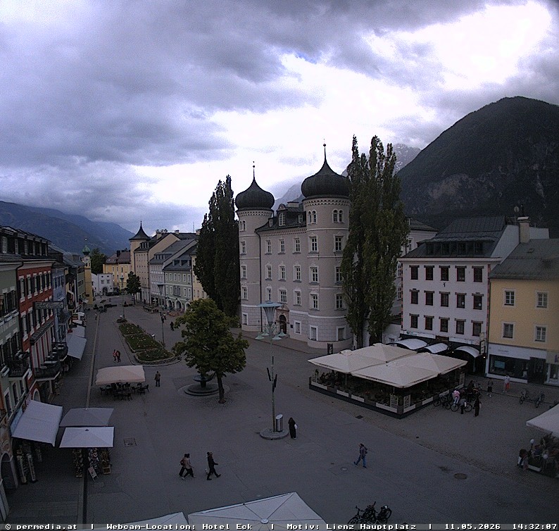 Archiv Foto Webcam Der Marktplatz von Lienz