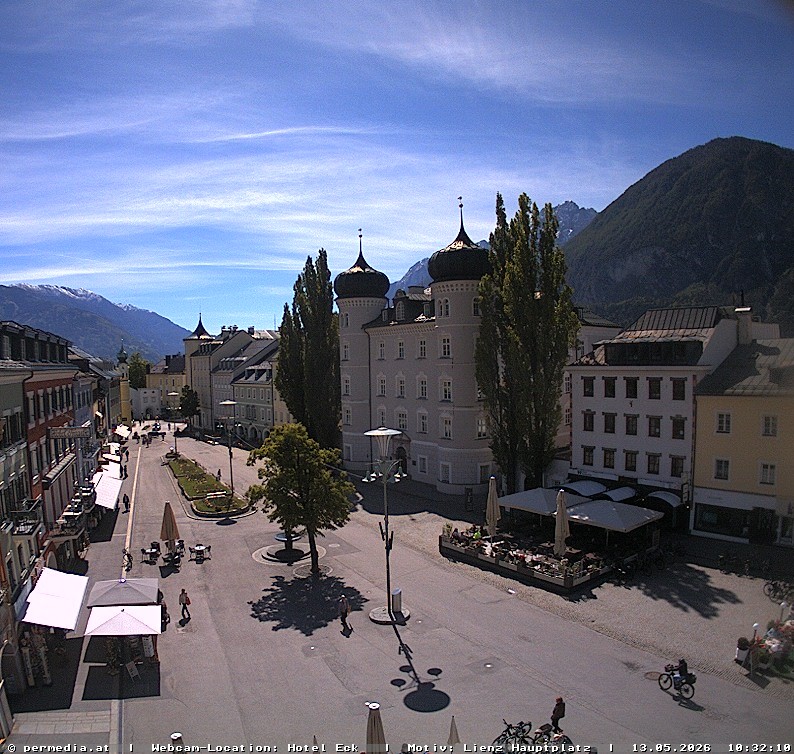 Archiv Foto Webcam Der Marktplatz von Lienz