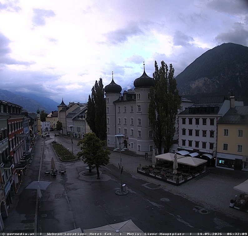 Archiv Foto Webcam Der Marktplatz von Lienz