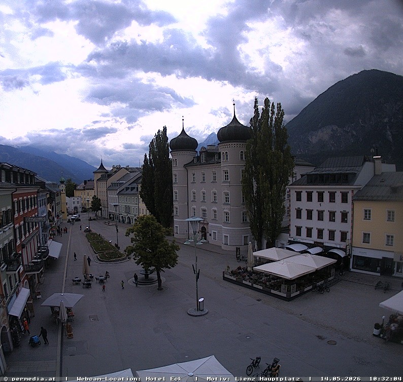 Archiv Foto Webcam Der Marktplatz von Lienz