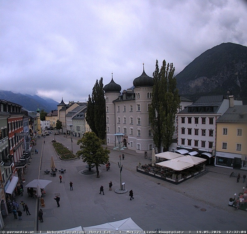 Archiv Foto Webcam Der Marktplatz von Lienz