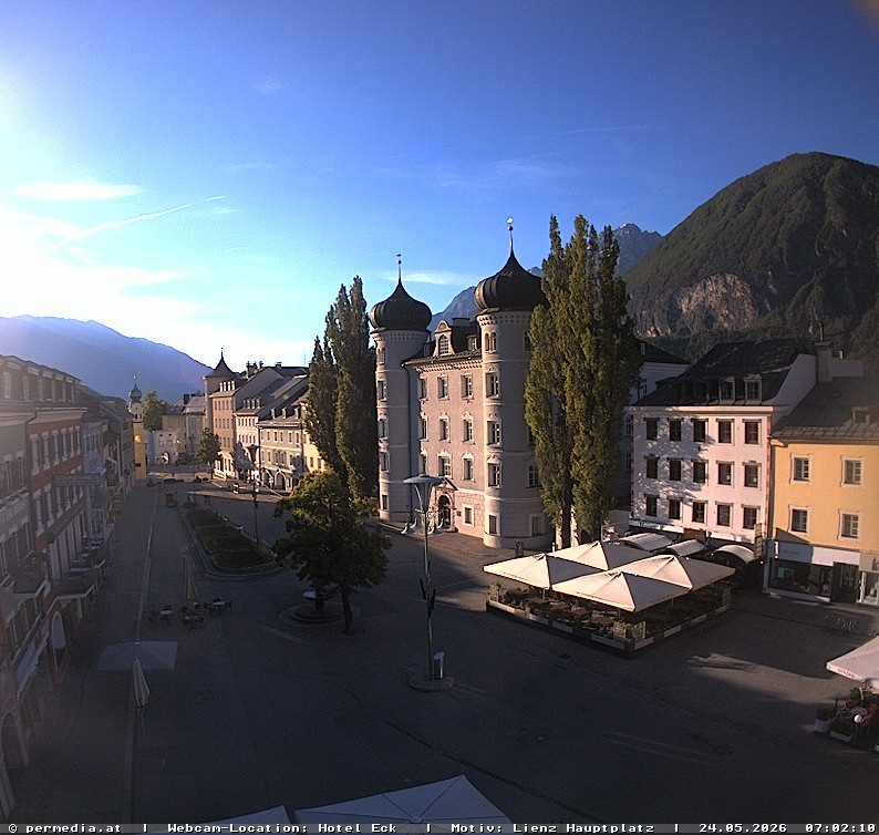 Archiv Foto Webcam Der Marktplatz von Lienz