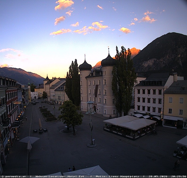 Archiv Foto Webcam Der Marktplatz von Lienz