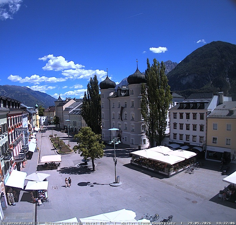 Archiv Foto Webcam Der Marktplatz von Lienz