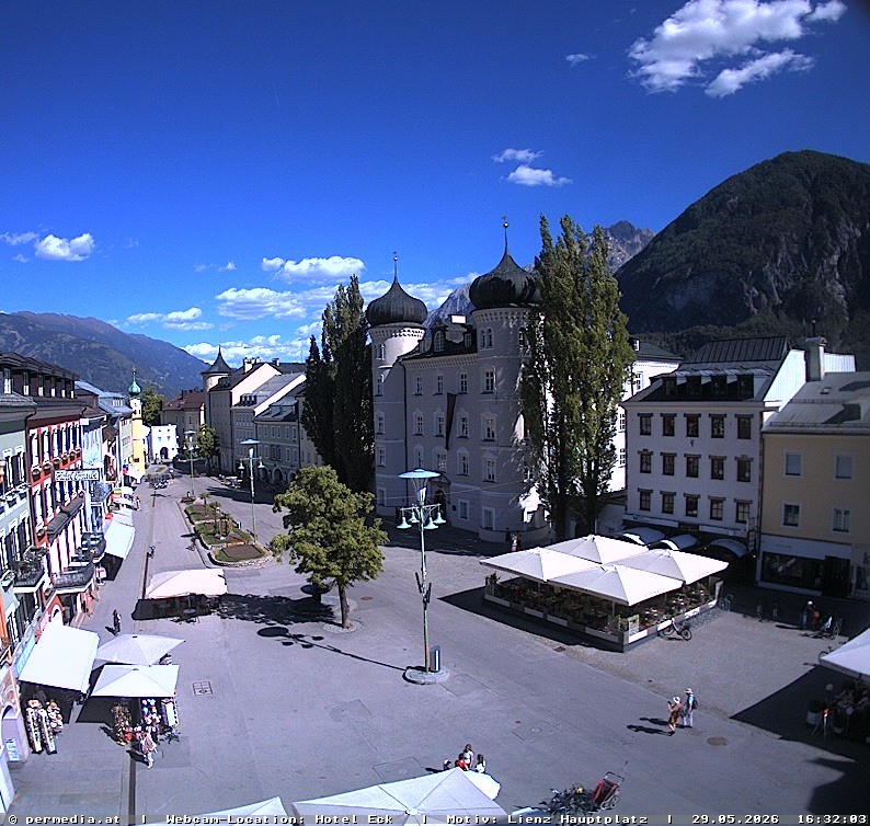 Archiv Foto Webcam Der Marktplatz von Lienz