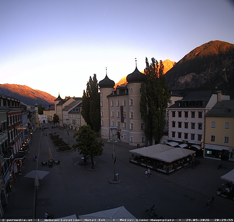 Archiv Foto Webcam Der Marktplatz von Lienz