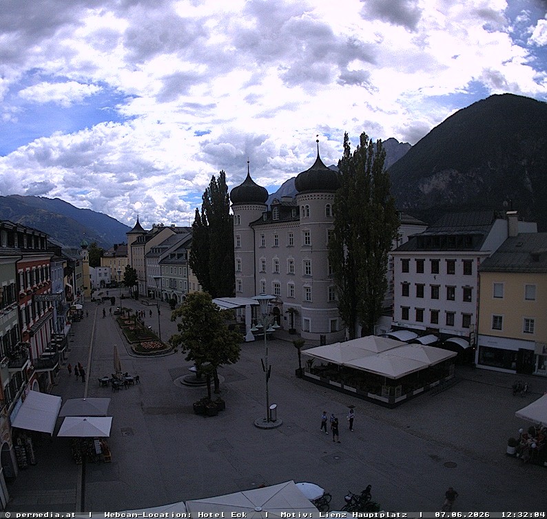 Archiv Foto Webcam Der Marktplatz von Lienz