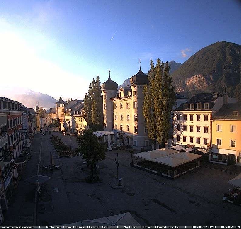 Archiv Foto Webcam Der Marktplatz von Lienz