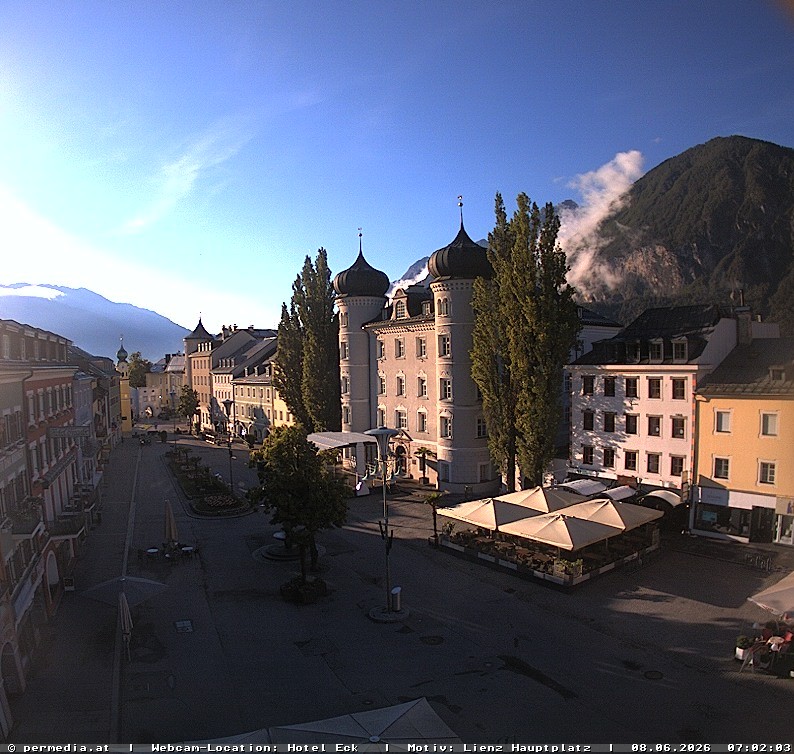 Archiv Foto Webcam Der Marktplatz von Lienz