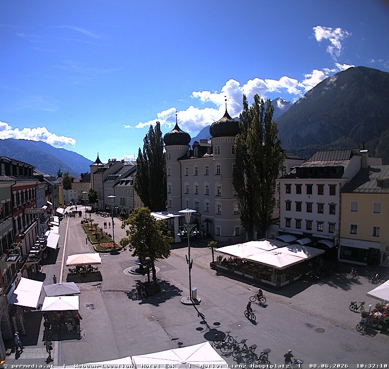Archiv Foto Webcam Der Marktplatz von Lienz