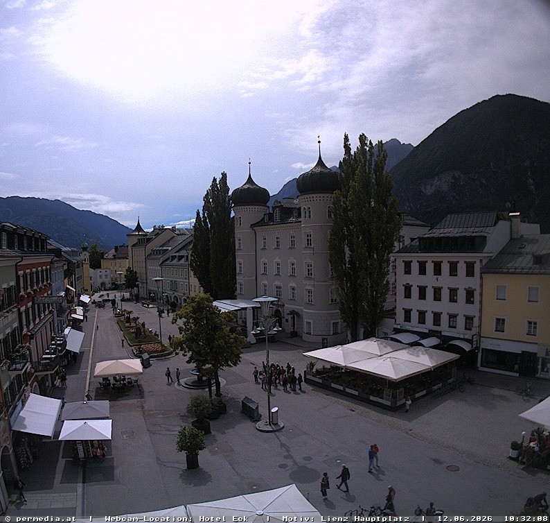 Archiv Foto Webcam Der Marktplatz von Lienz