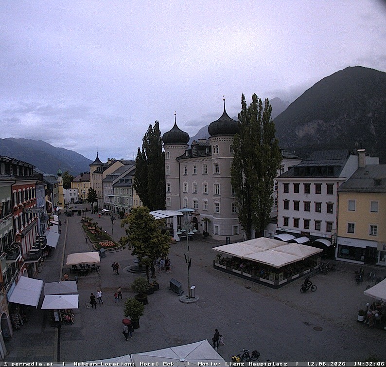 Archiv Foto Webcam Der Marktplatz von Lienz