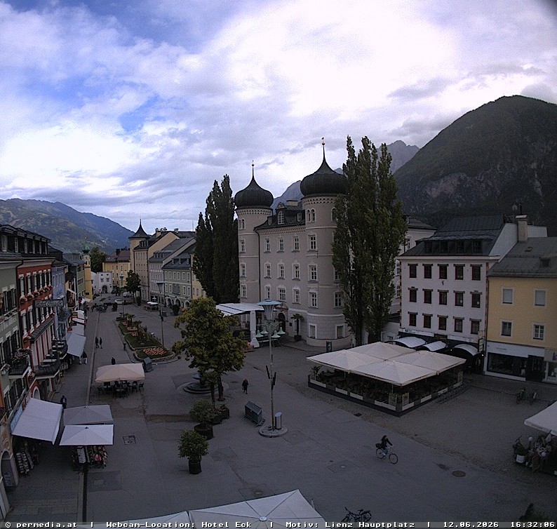 Archiv Foto Webcam Der Marktplatz von Lienz