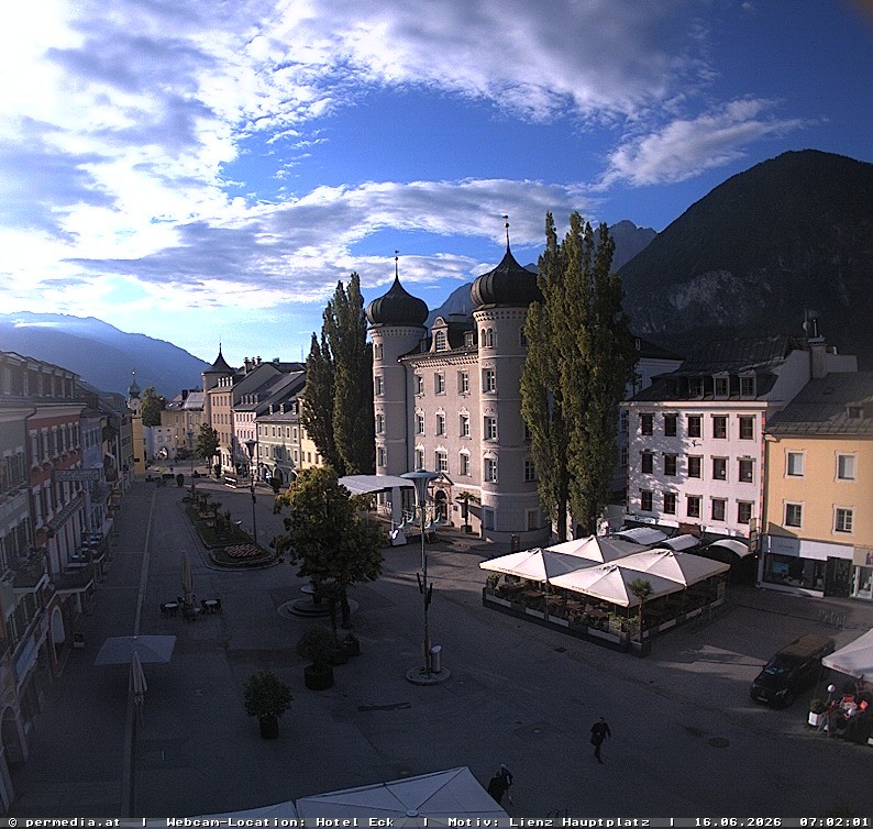 Archiv Foto Webcam Der Marktplatz von Lienz