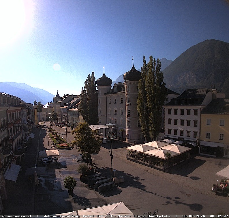 Archiv Foto Webcam Der Marktplatz von Lienz