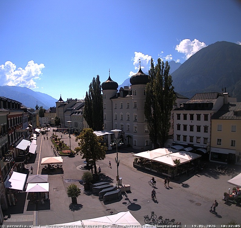 Archiv Foto Webcam Der Marktplatz von Lienz