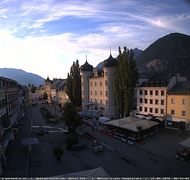 Archiv Foto Webcam Der Marktplatz von Lienz