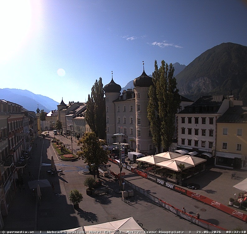 Archiv Foto Webcam Der Marktplatz von Lienz