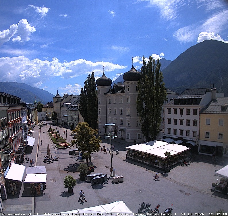 Archiv Foto Webcam Der Marktplatz von Lienz