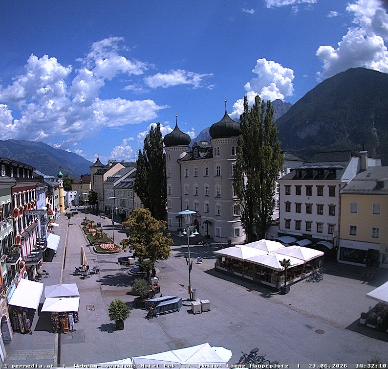 Archiv Foto Webcam Der Marktplatz von Lienz