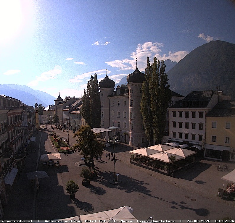 Archiv Foto Webcam Der Marktplatz von Lienz