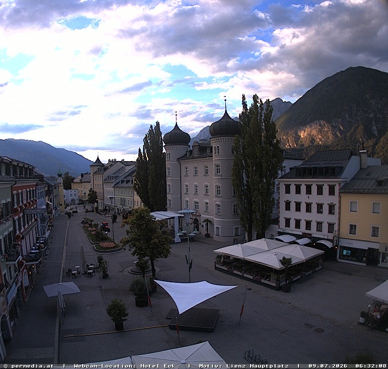 Archiv Foto Webcam Der Marktplatz von Lienz