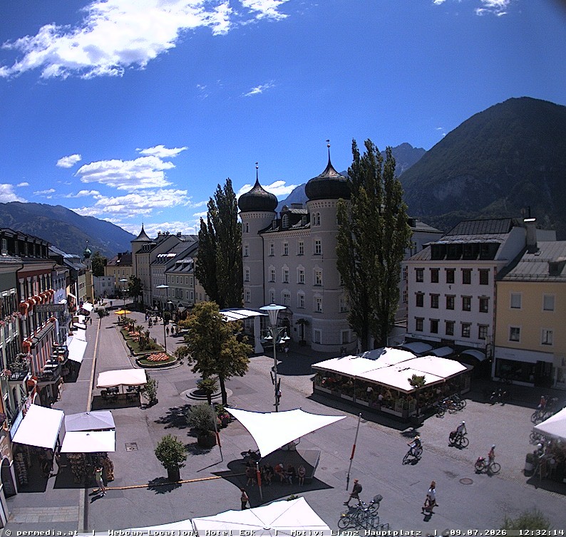 Archiv Foto Webcam Der Marktplatz von Lienz