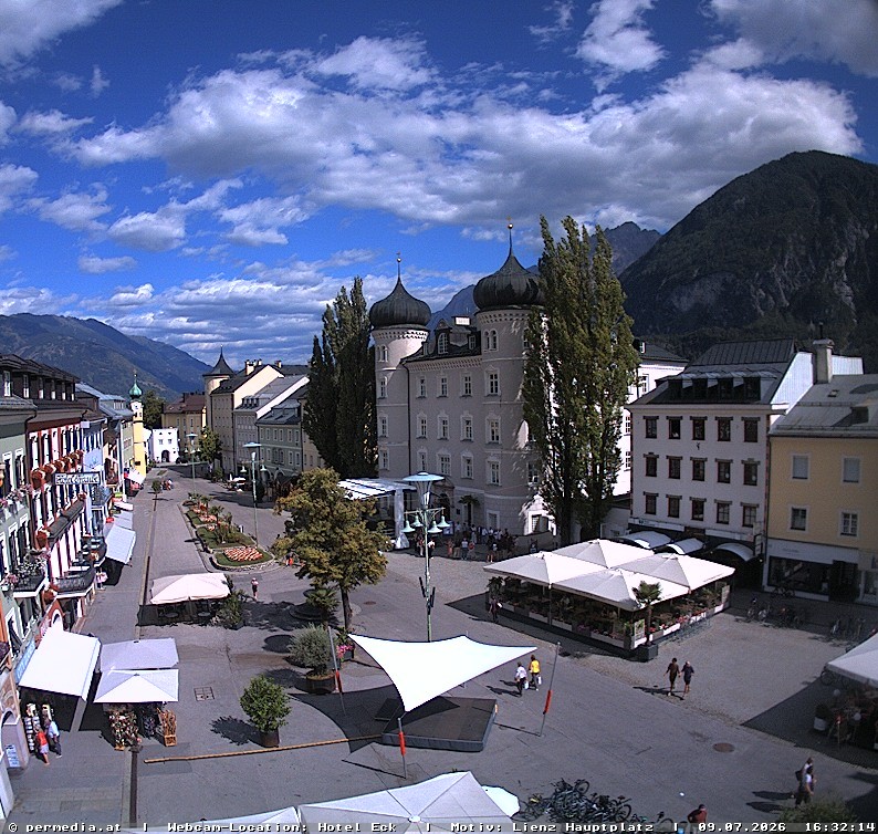 Archiv Foto Webcam Der Marktplatz von Lienz