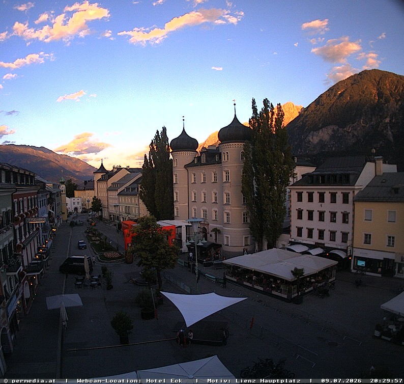 Archiv Foto Webcam Der Marktplatz von Lienz