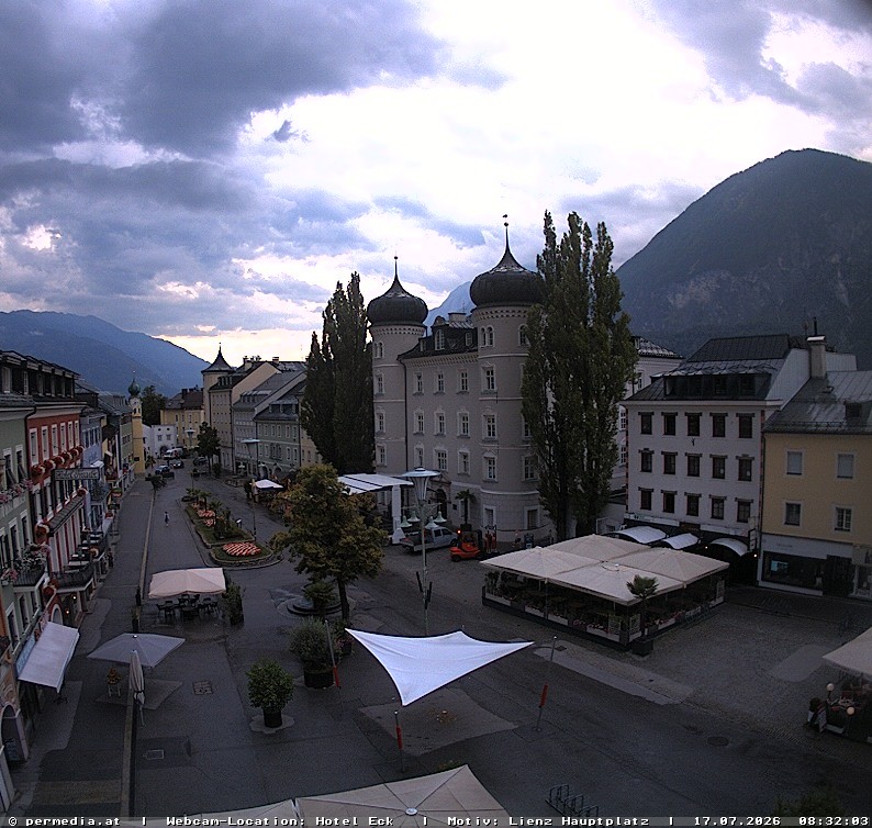 Archiv Foto Webcam Der Marktplatz von Lienz
