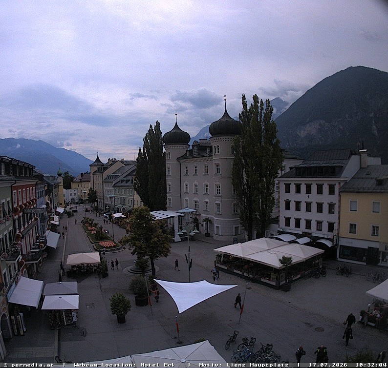 Archiv Foto Webcam Der Marktplatz von Lienz