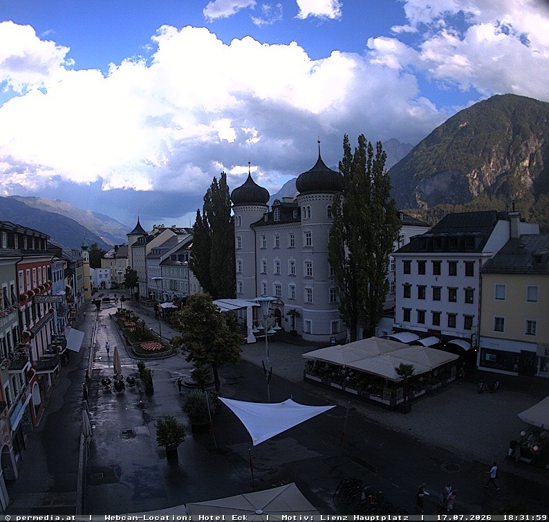 Archiv Foto Webcam Der Marktplatz von Lienz