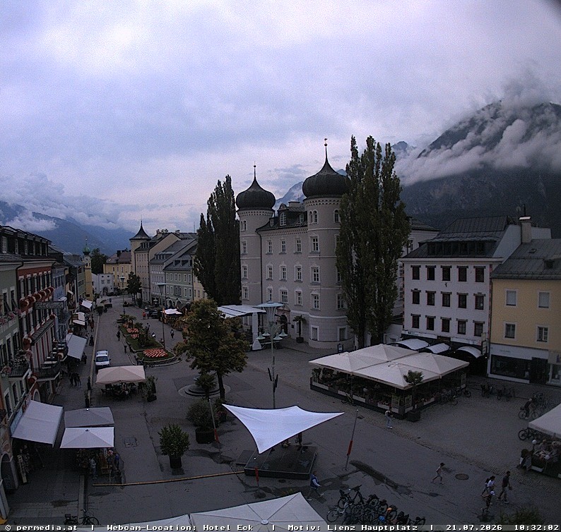 Archiv Foto Webcam Der Marktplatz von Lienz