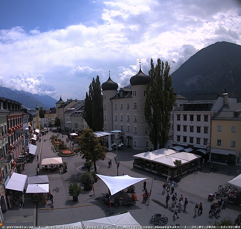 Archiv Foto Webcam Der Marktplatz von Lienz
