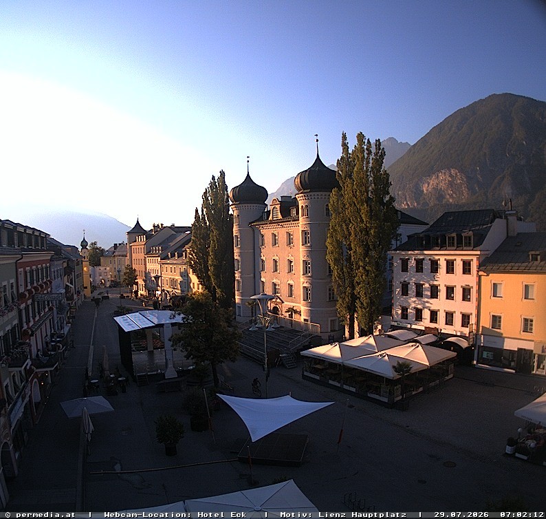 Archiv Foto Webcam Der Marktplatz von Lienz