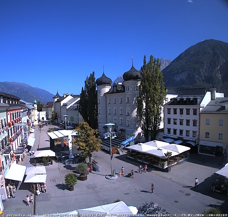 Archiv Foto Webcam Der Marktplatz von Lienz