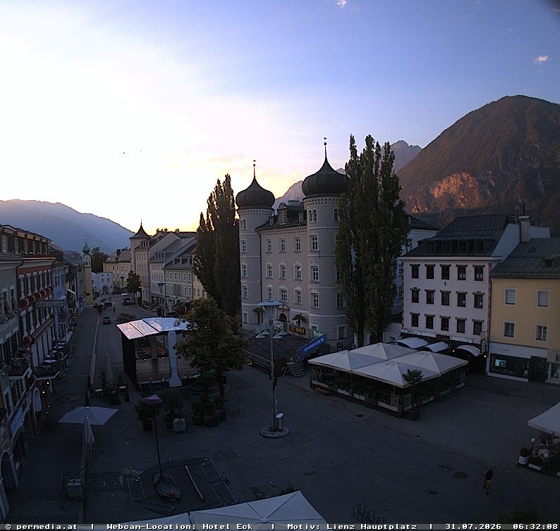 Archiv Foto Webcam Der Marktplatz von Lienz