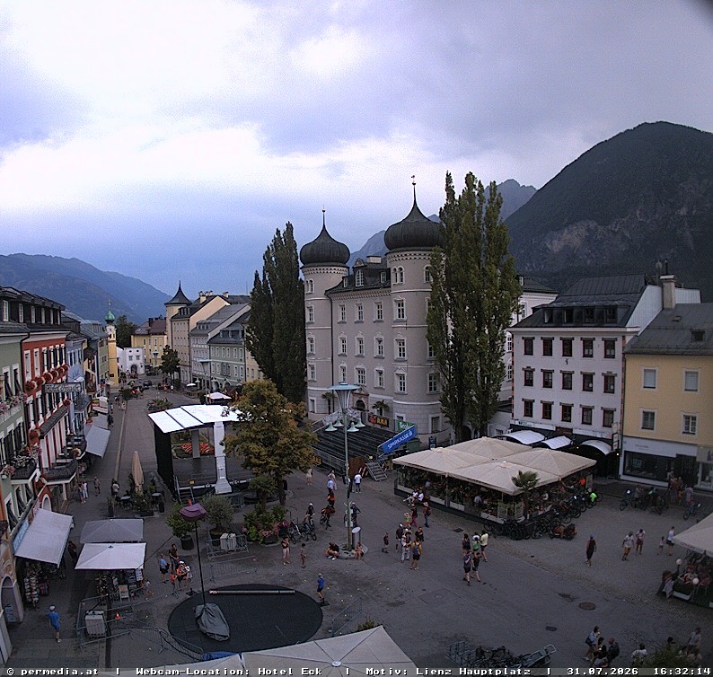 Archiv Foto Webcam Der Marktplatz von Lienz