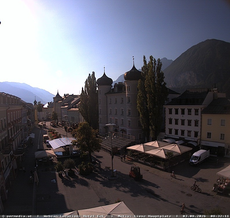 Archiv Foto Webcam Der Marktplatz von Lienz