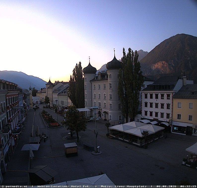 Archiv Foto Webcam Der Marktplatz von Lienz